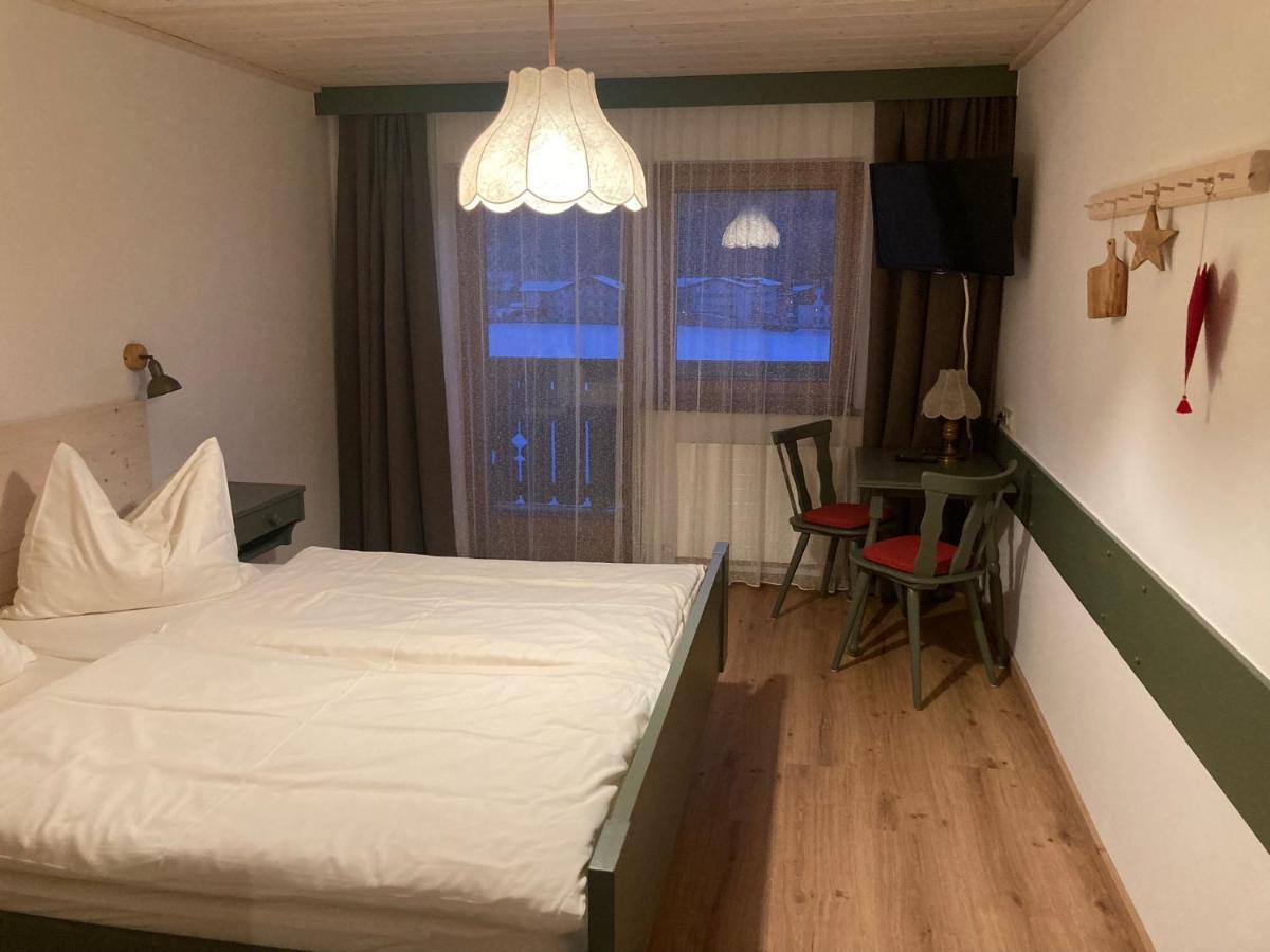 Rosi'S Hotel Maria Alm am Steinernen Meer Buitenkant foto