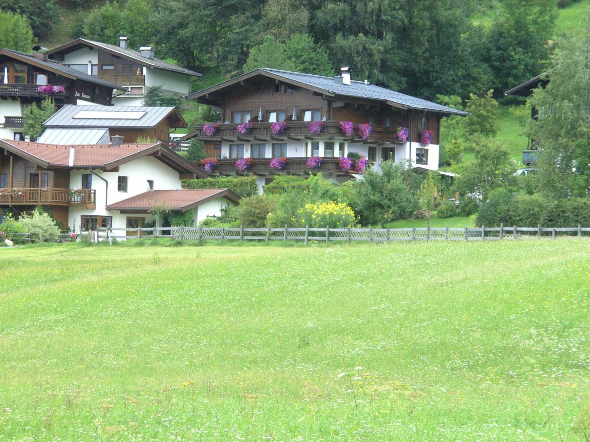 Rosi'S Hotel Maria Alm am Steinernen Meer Buitenkant foto